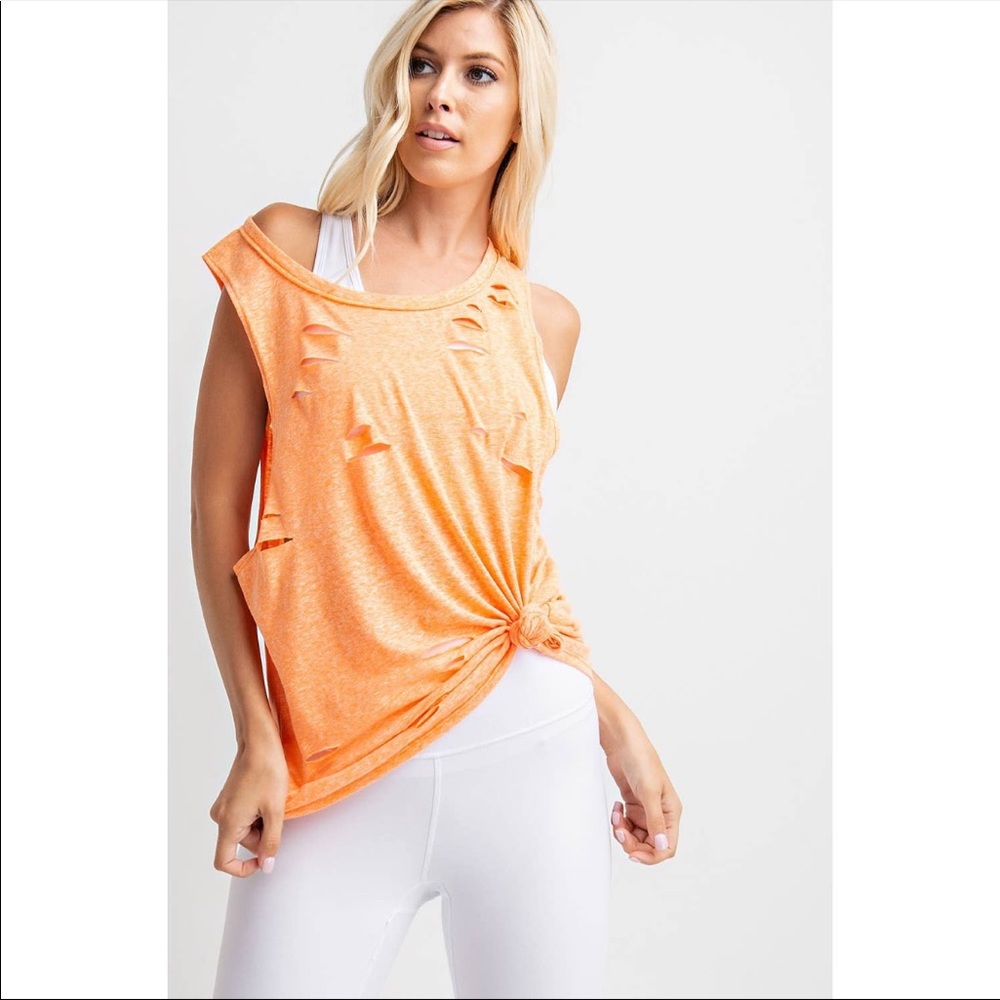 The Kelsey Distressed Top